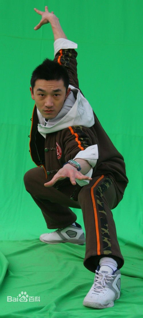 刘峰超参加活动的照片图片图集