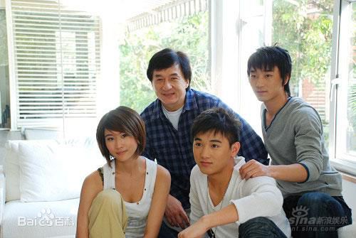 刘峰超参加活动的照片图片图集