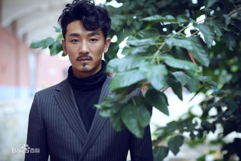 刘峰超参加活动的照片图片图集