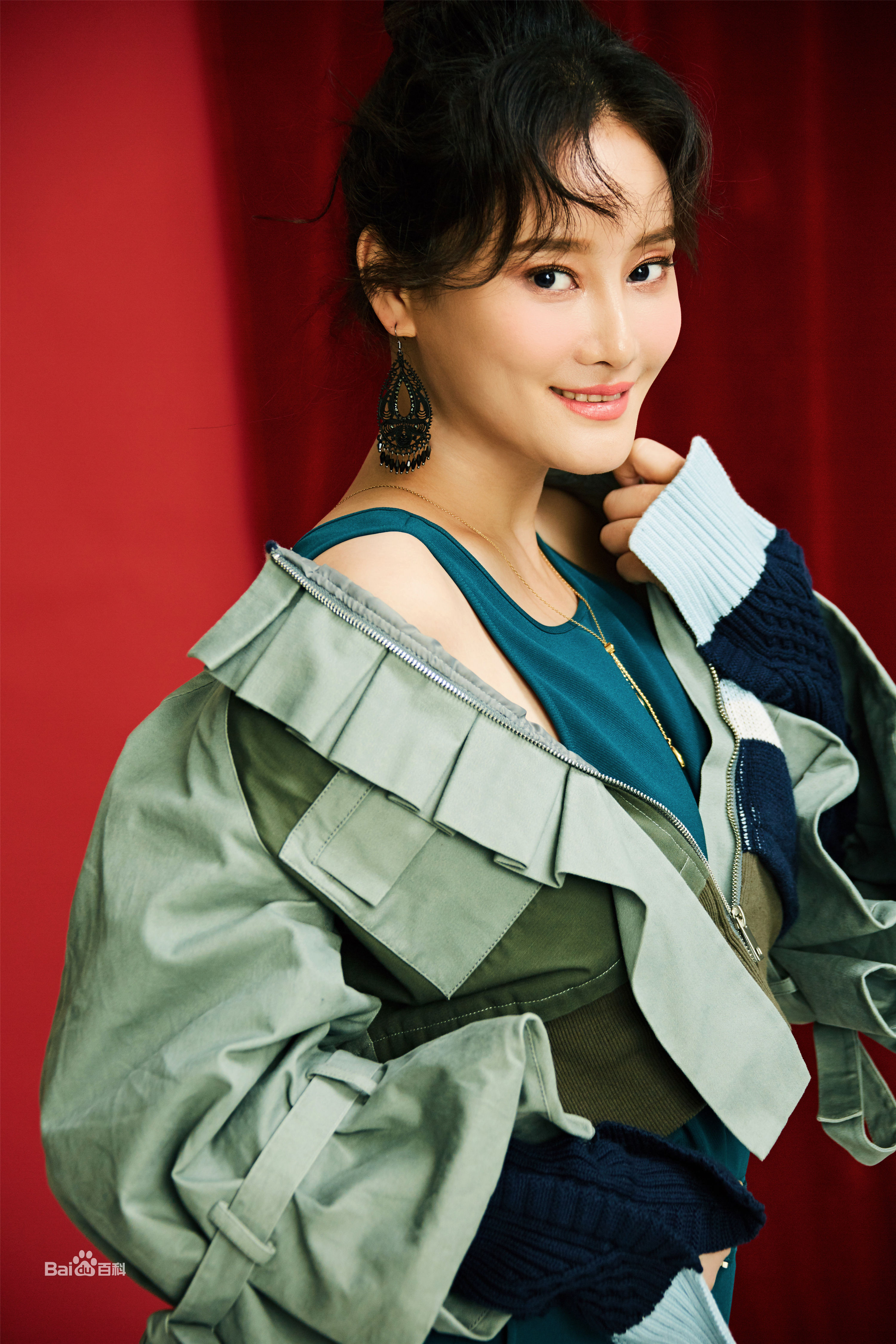 牛丽燕最新图集