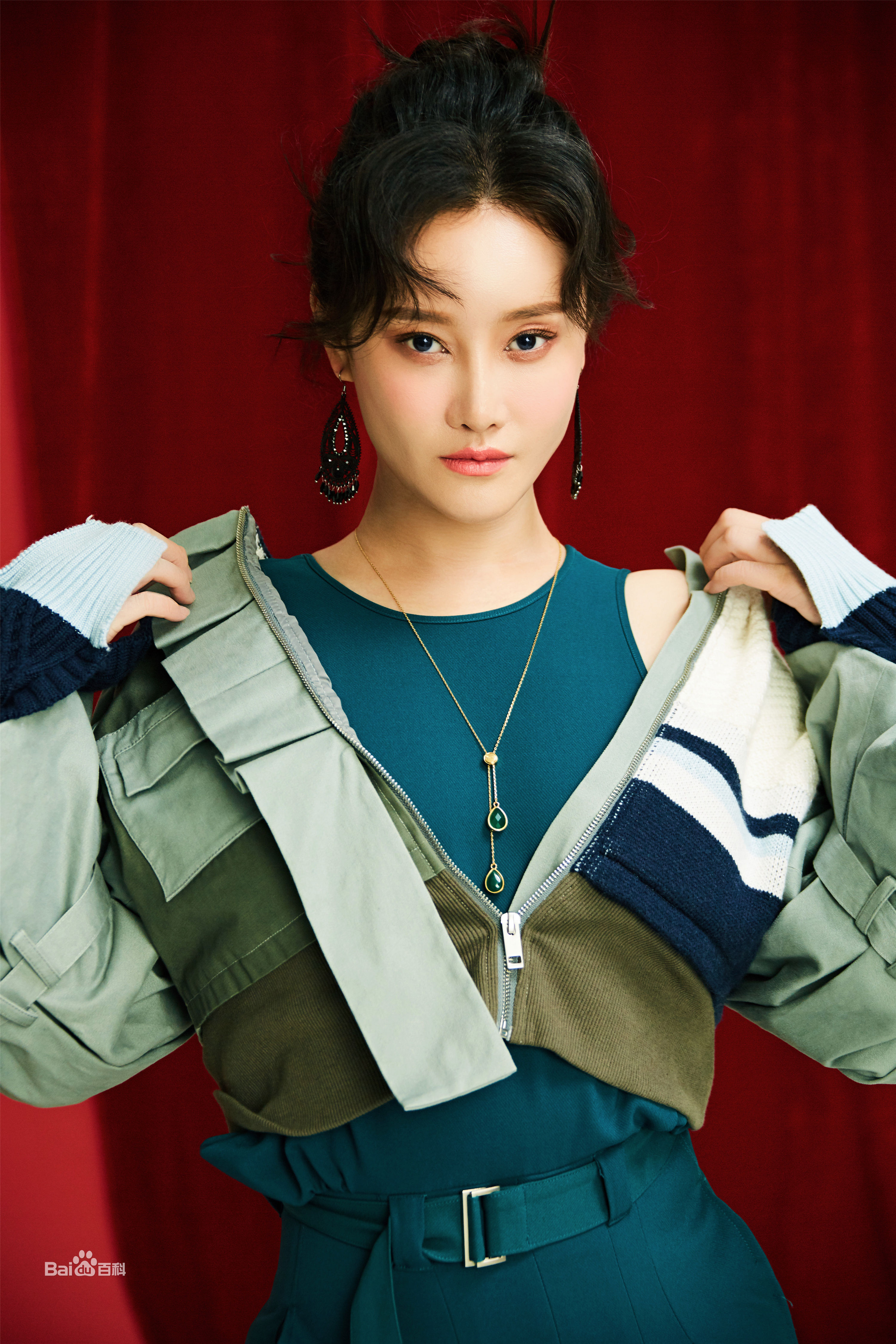 牛丽燕最新图集