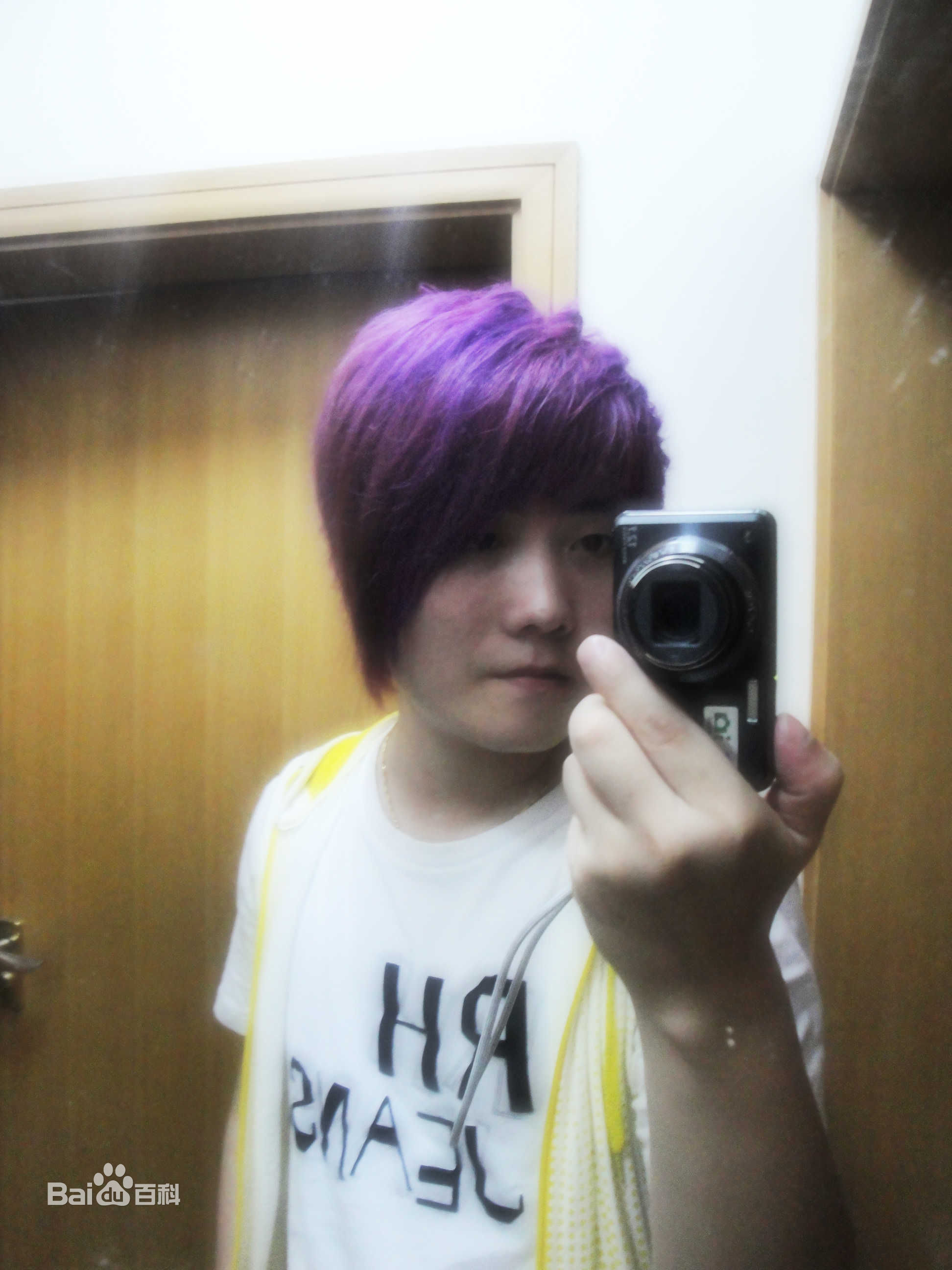 李霖生活照性感图片壁纸