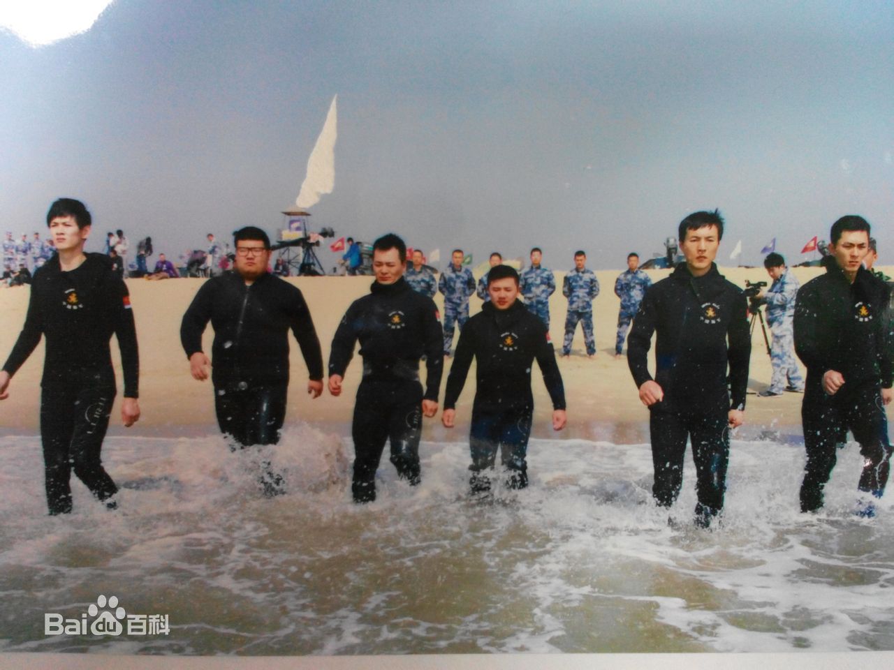 王往(Solo)防务精英之星兵报到生活照相册