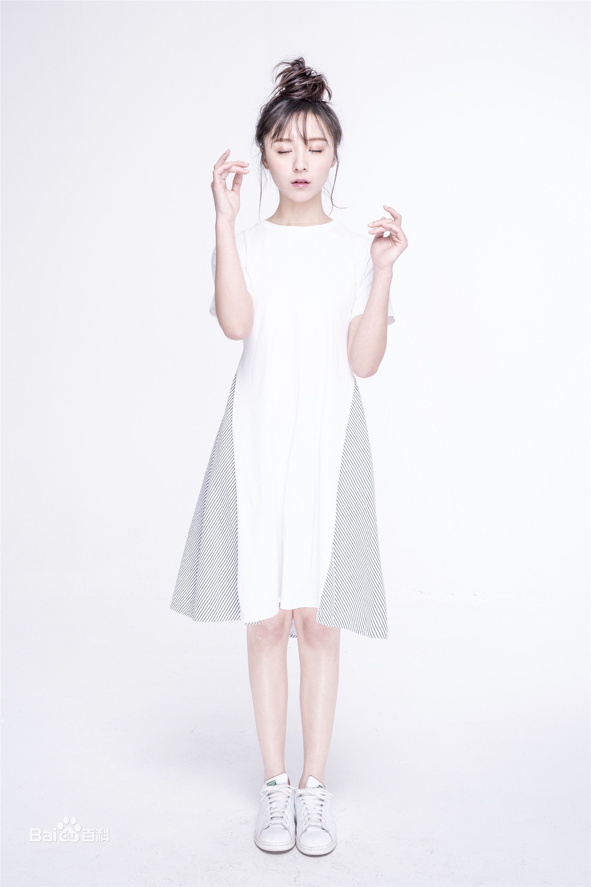 刘婧(suki)冬日街拍图片图册