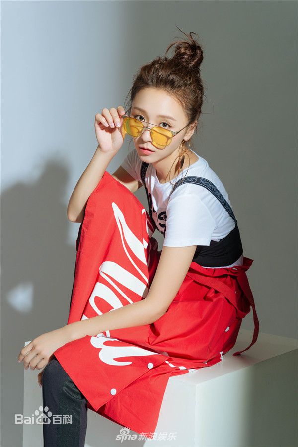 最新刘婧(suki)壁纸