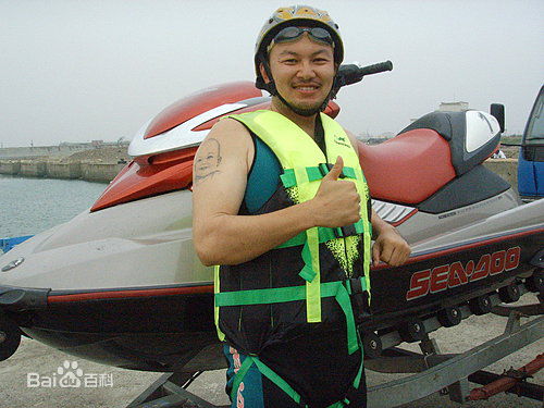 高清刘亮佐(Renzo)性感图片