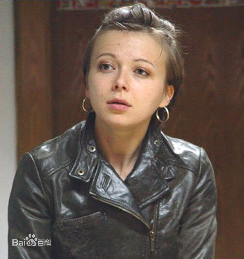 精选爱华(Charlotte MacInnis)