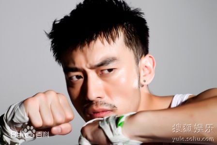 刘俊孝(Dean)在2012《我的抗战2》饰演夏云峰中的