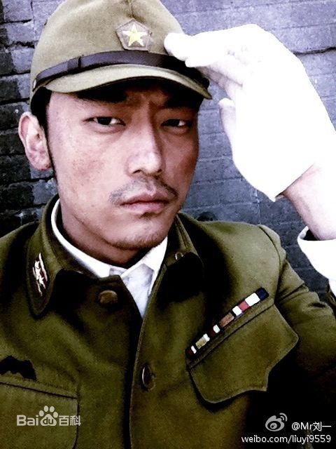 最新刘俊孝(Dean)在2012年《向着炮火前进》饰演川上弘一中的壁纸