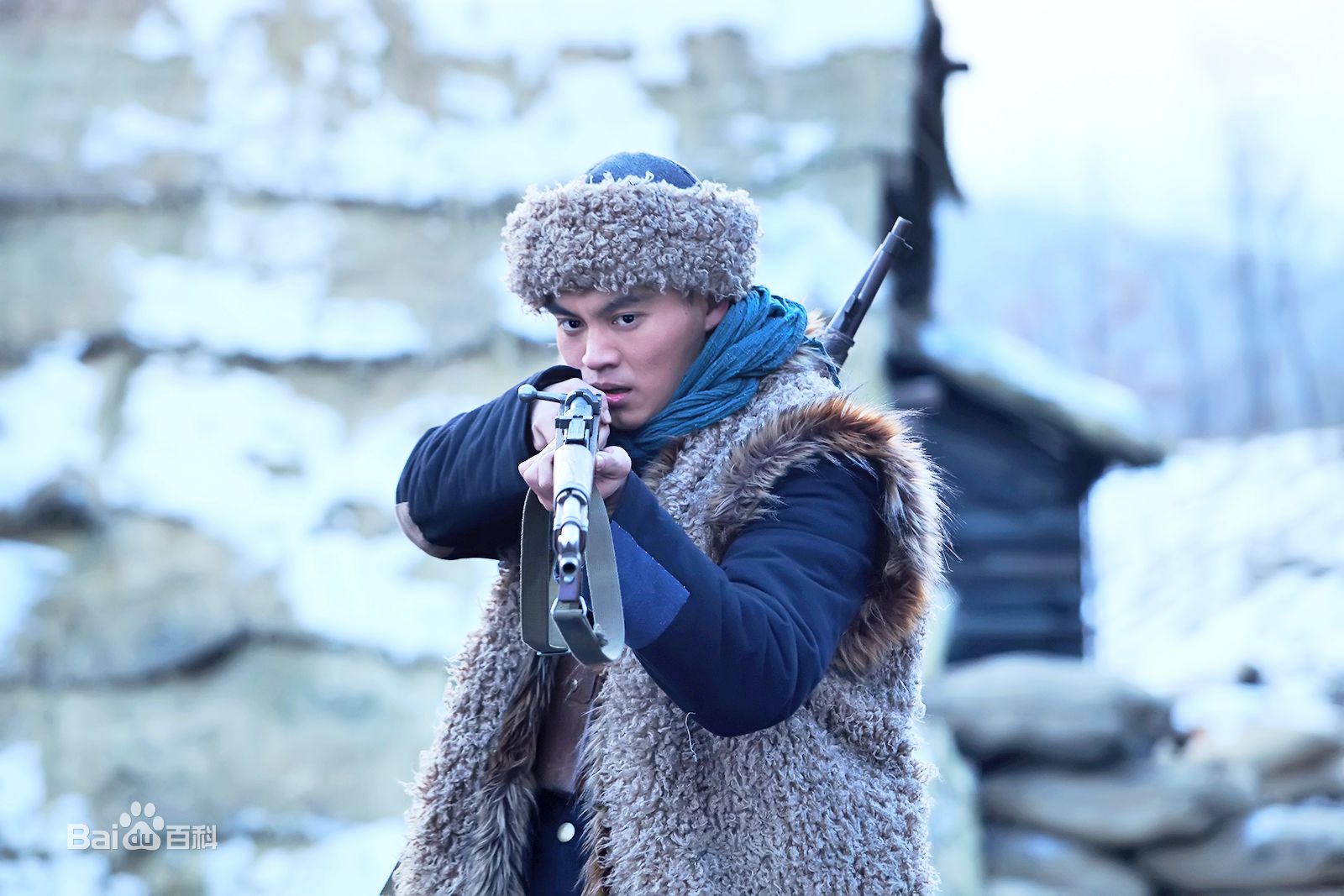 刘述在《八女投江》中的