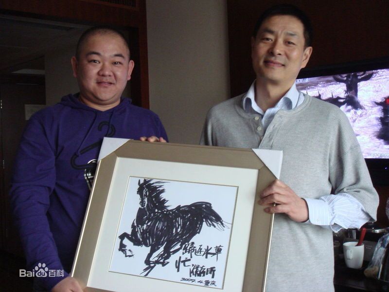 王鹤鸣生活照图片图册