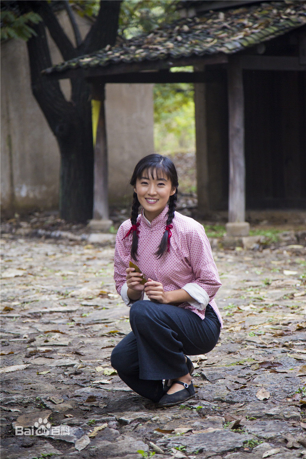 张颖(Zhang Ying)《渔岛怒潮》高清剧照