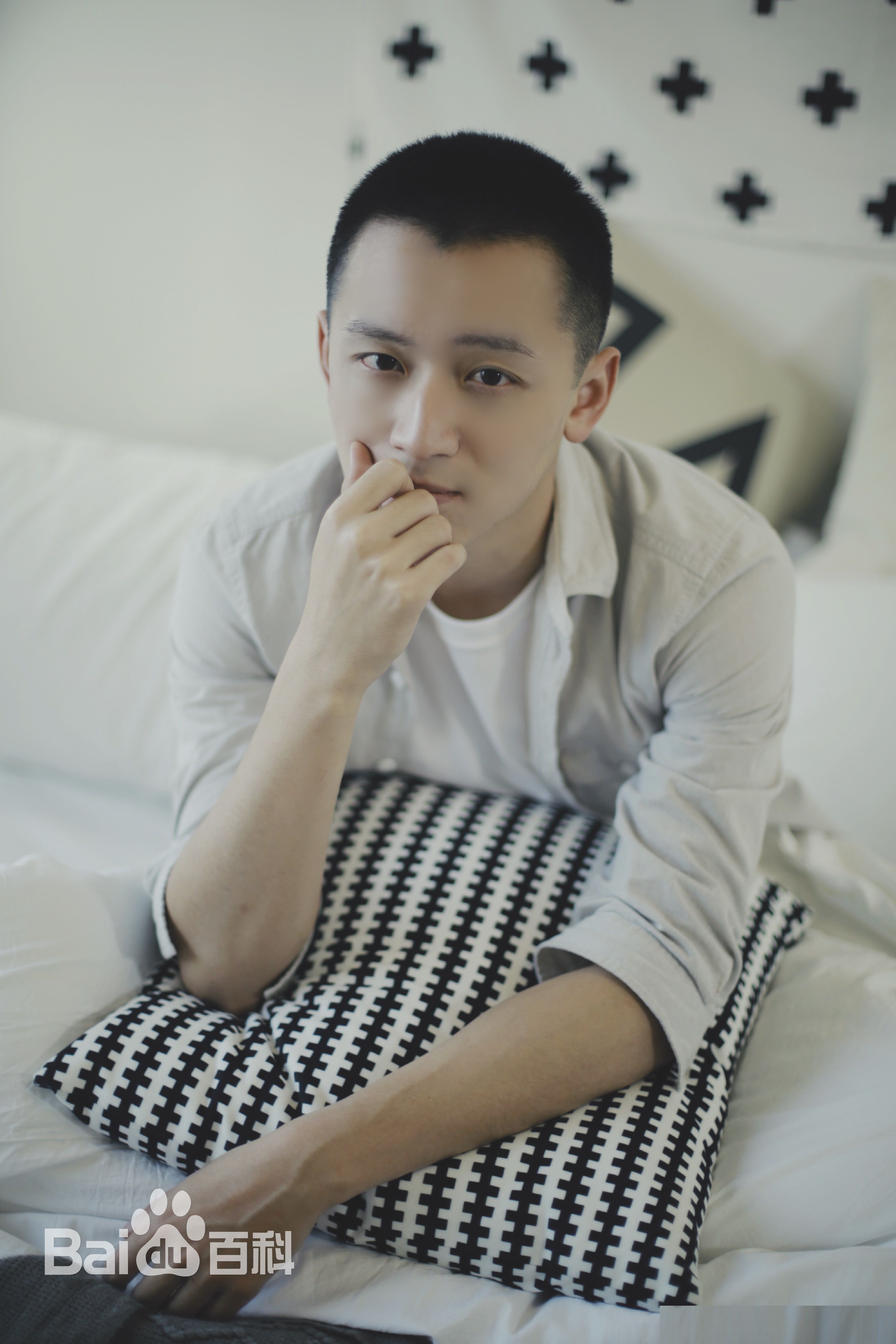 最优质何其炜生活照