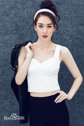 杨采盈(michelle)最新百变图集