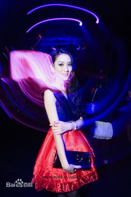 杨采盈(michelle)最新百变图集