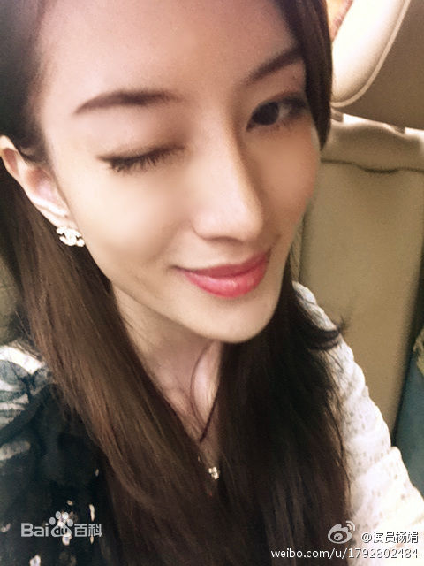 杨采盈(michelle)生活照性感图片图集