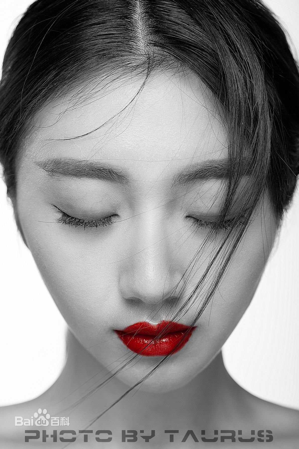 游乐儿(YOYO)妆容照