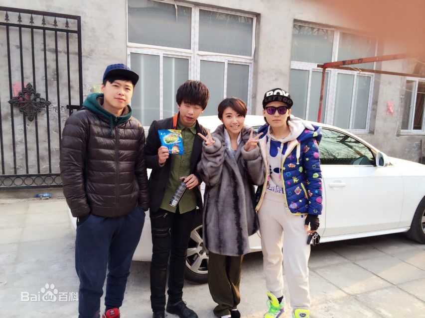 游乐儿(YOYO)拍摄花絮照素颜照相册