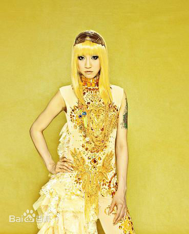 Jaine（英文名）(ジャスミン)1专GOLD壁纸壁纸