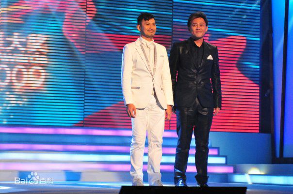 林明倫2009年红星大奖典礼素颜照壁纸