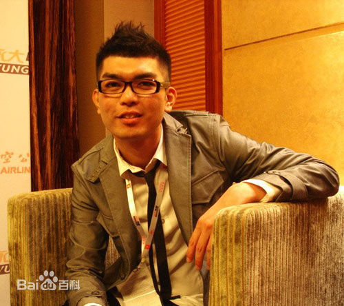 最新陈子谦性感图片