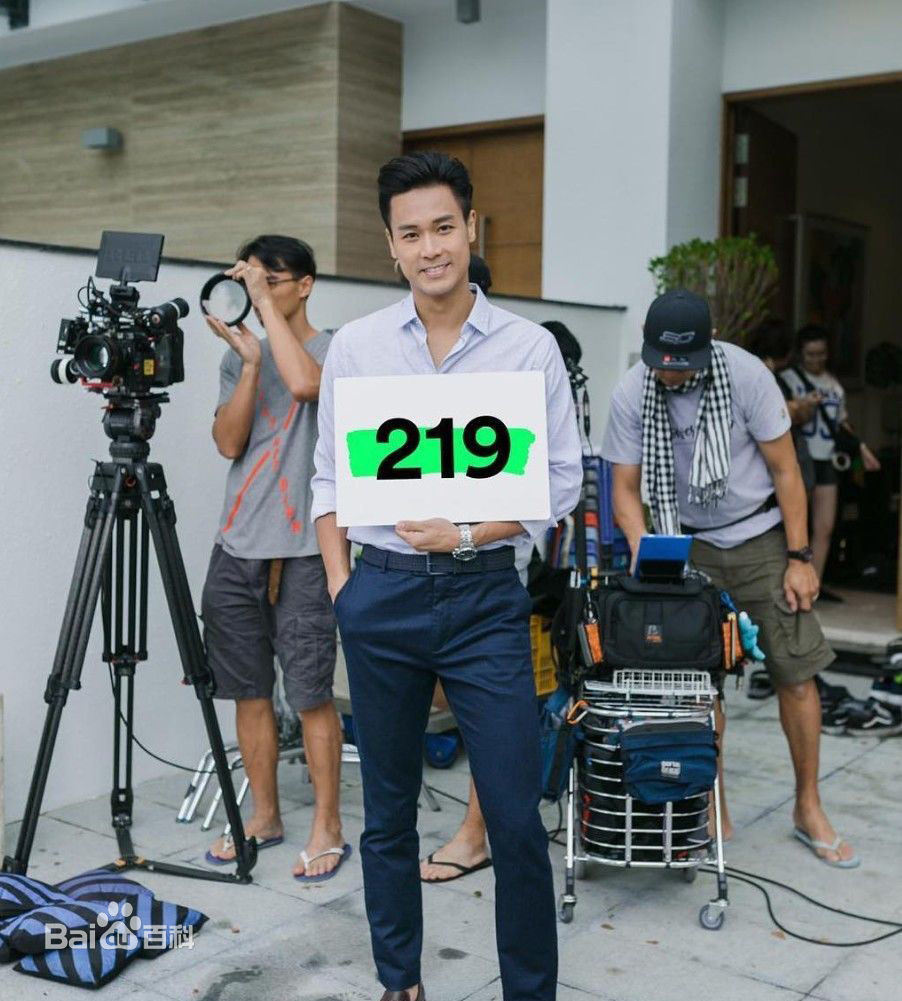 最新陈子谦性感图片