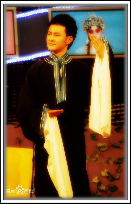 赵韦至录制节目壁纸壁纸