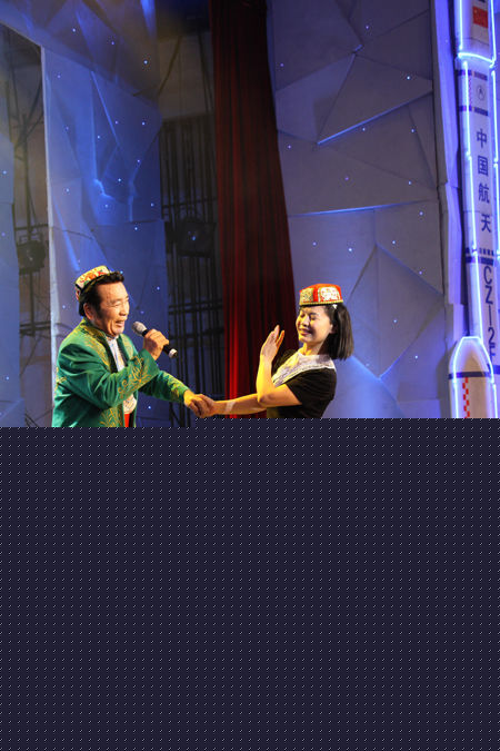 克里木著名尔歌手图片图册