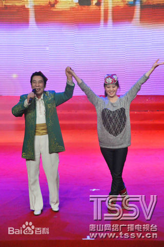 克里木著名尔歌手图片图册