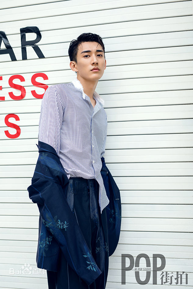 刘学义街拍壁纸壁纸