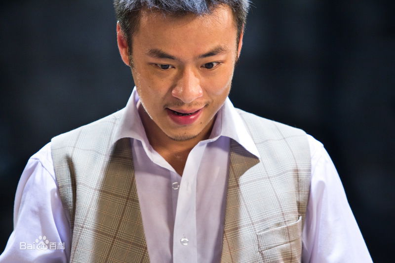 黄俊淇新月魅影 生活照相册