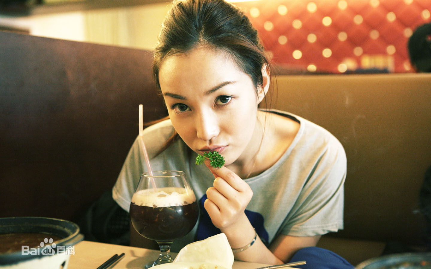 最全周泓(Jessie Zhou)精彩图册