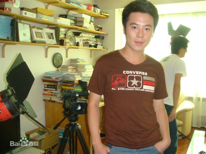 屠夏岩(Tom)高清剧照