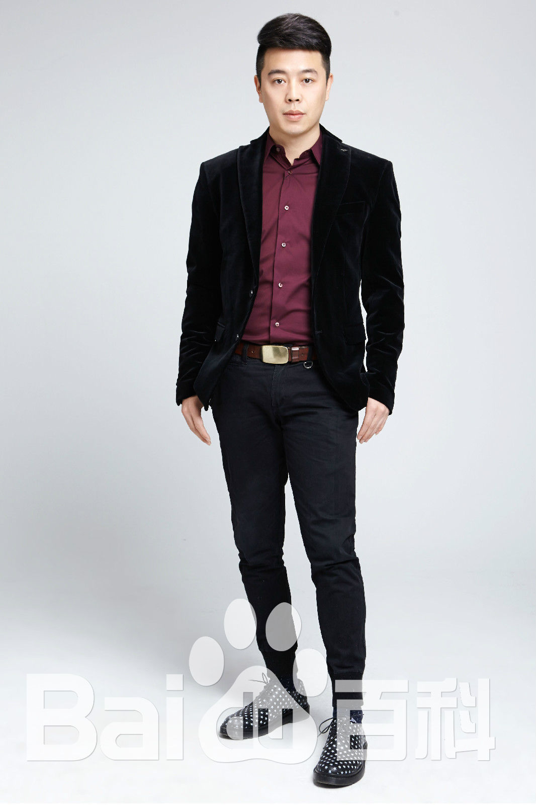 屠夏岩(Tom)最新剧照