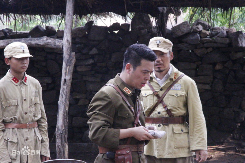 屠夏岩(Tom)电影《安丘英雄》剧照