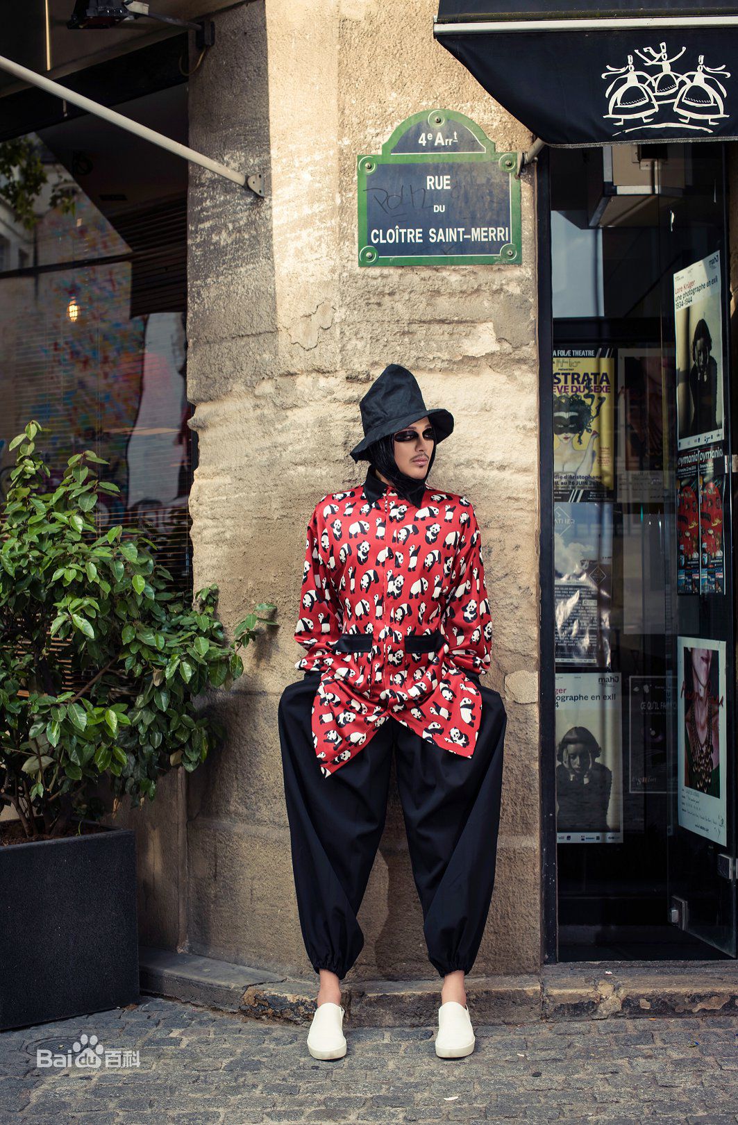 缪艺豪(Miaomiao)巴黎街拍性感图片图集