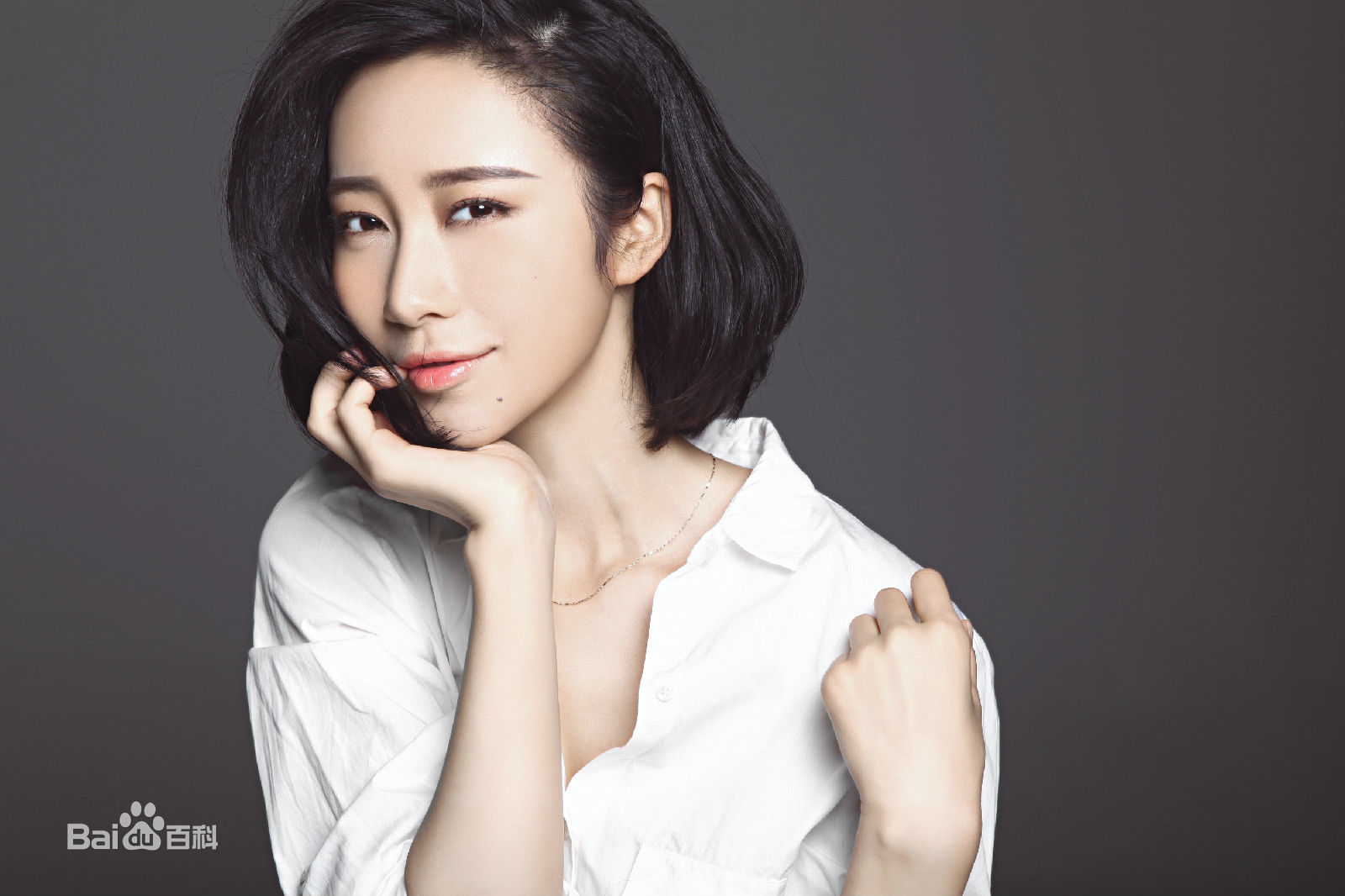 徐荷媛(Hellen)最新照片前后照片