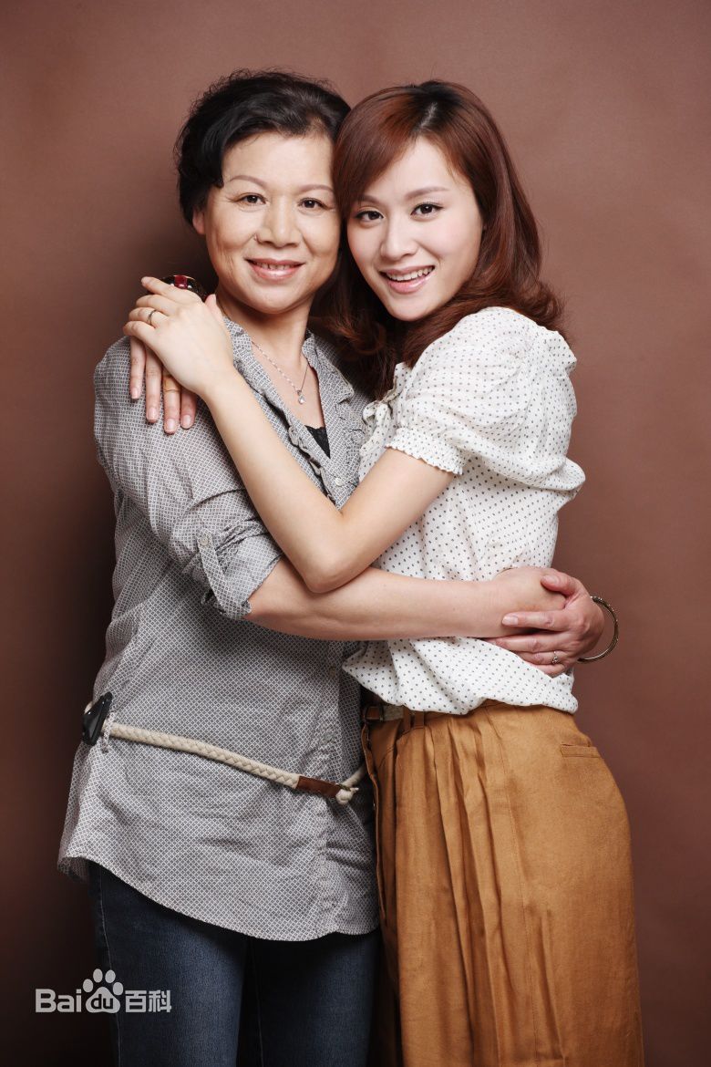 叶一茜最新图集