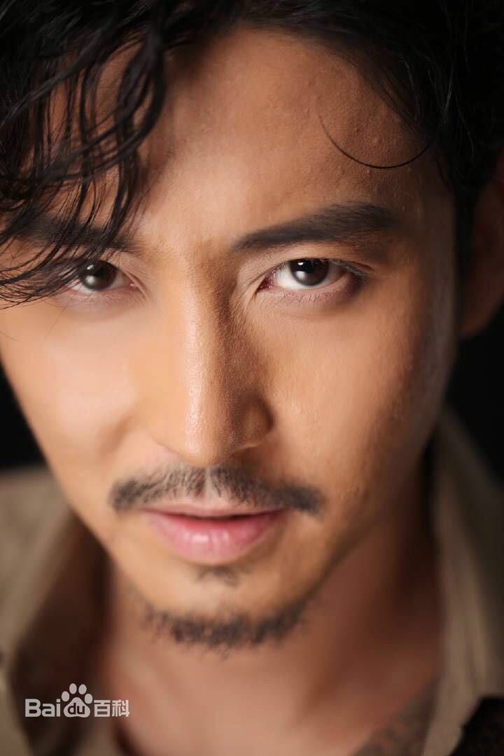 王泷正高清剧照