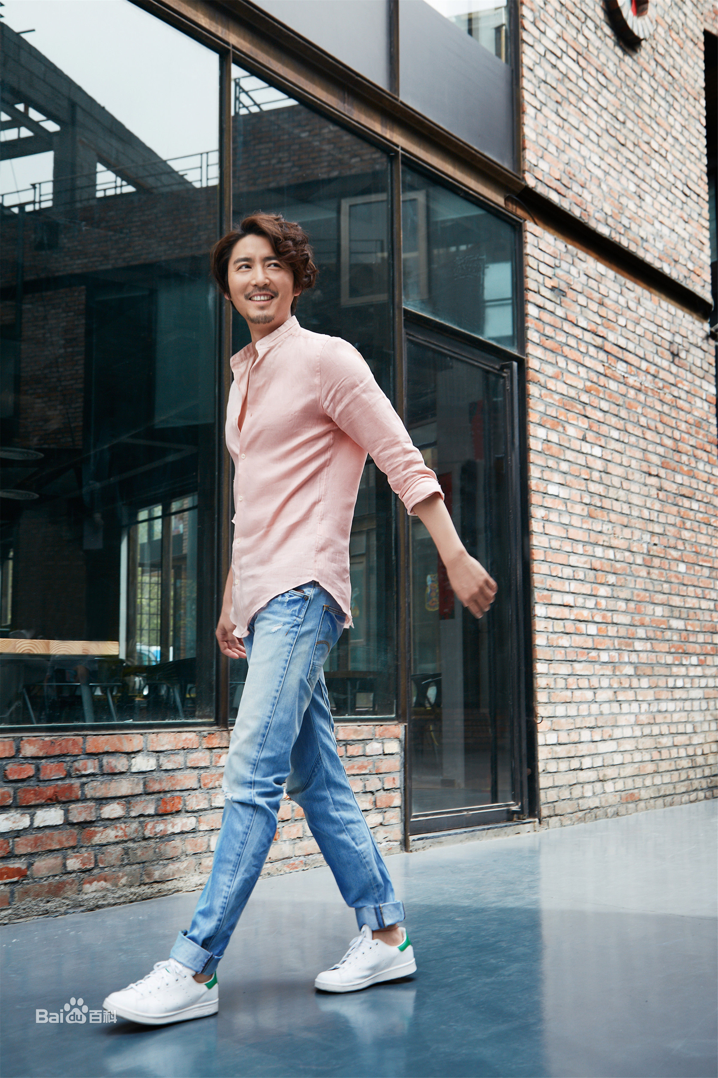 王泷正高清图集