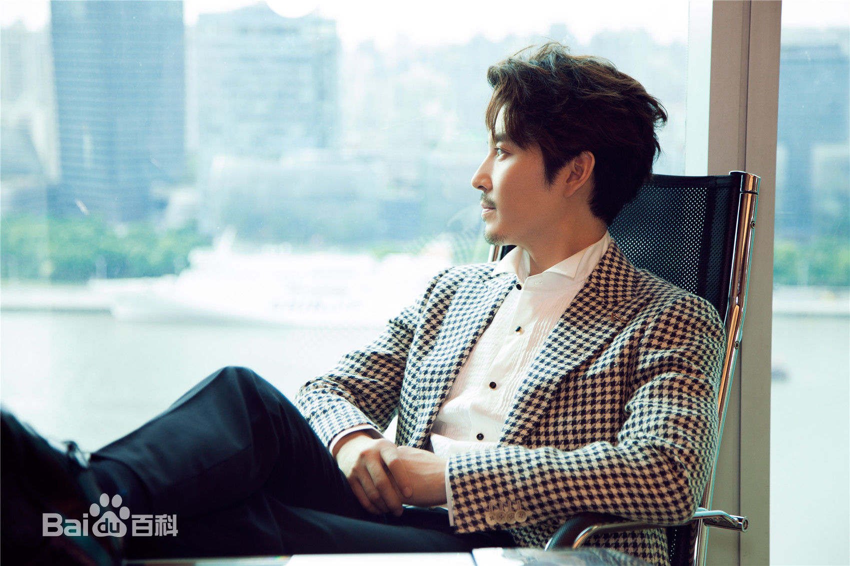 王泷正高清图集