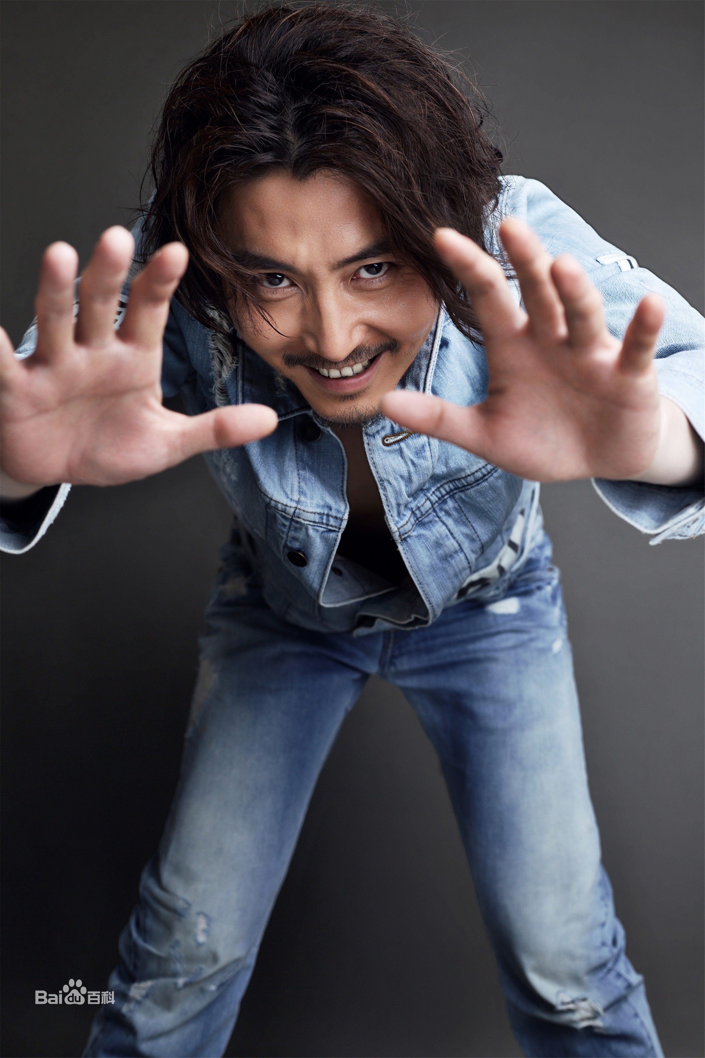 王泷正高清图集