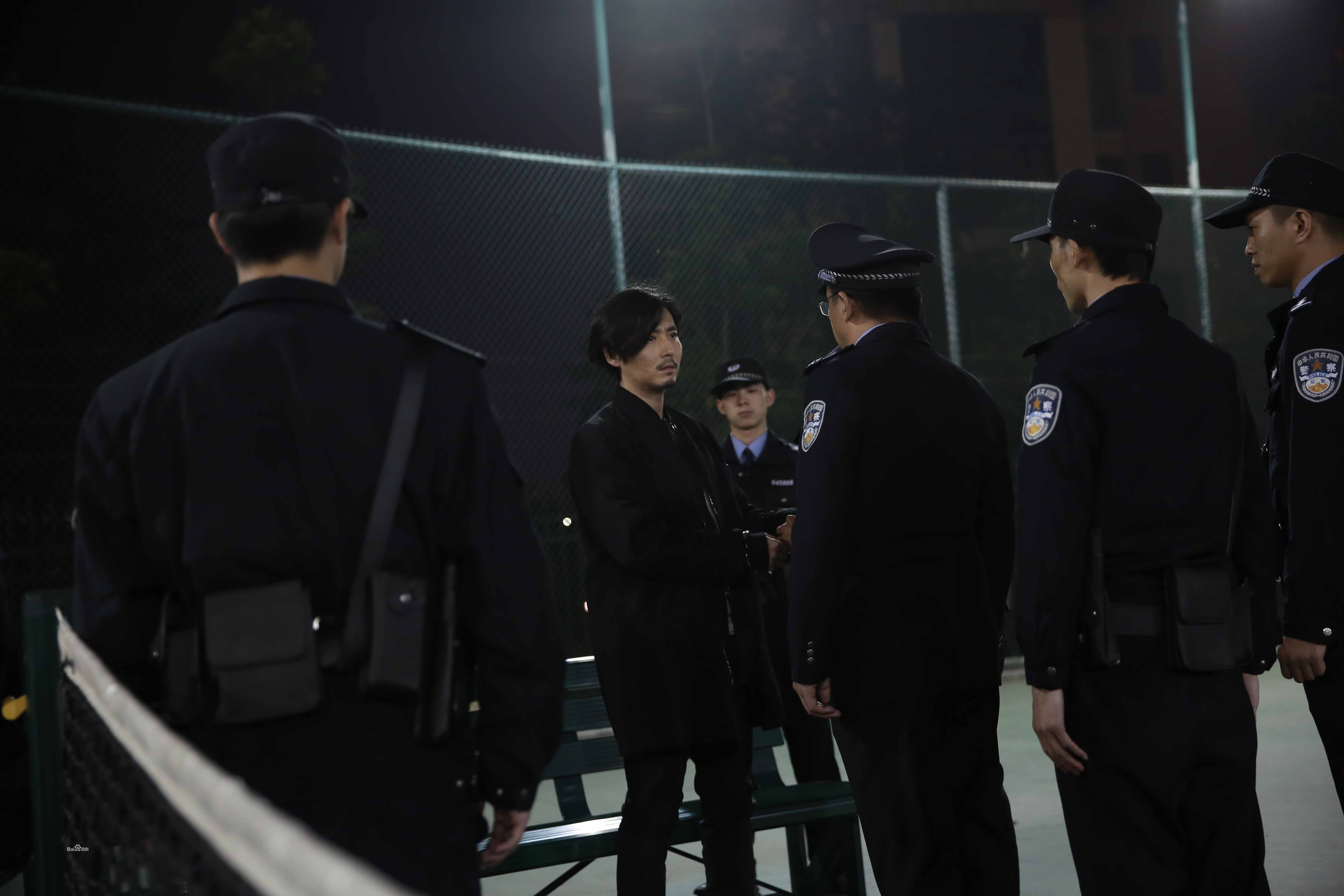 王泷正《白夜追凶》剧照