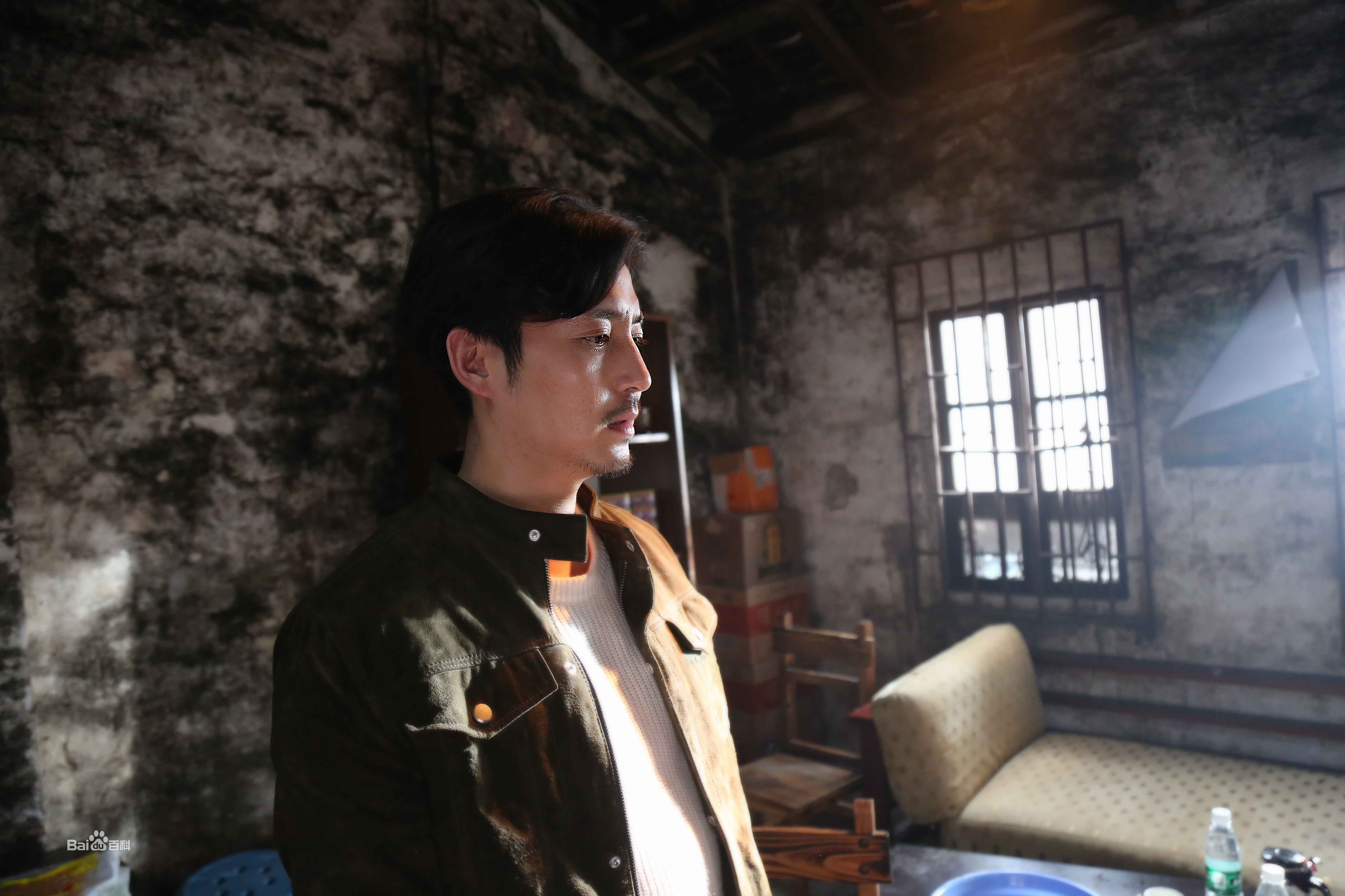 王泷正《白夜追凶》剧照