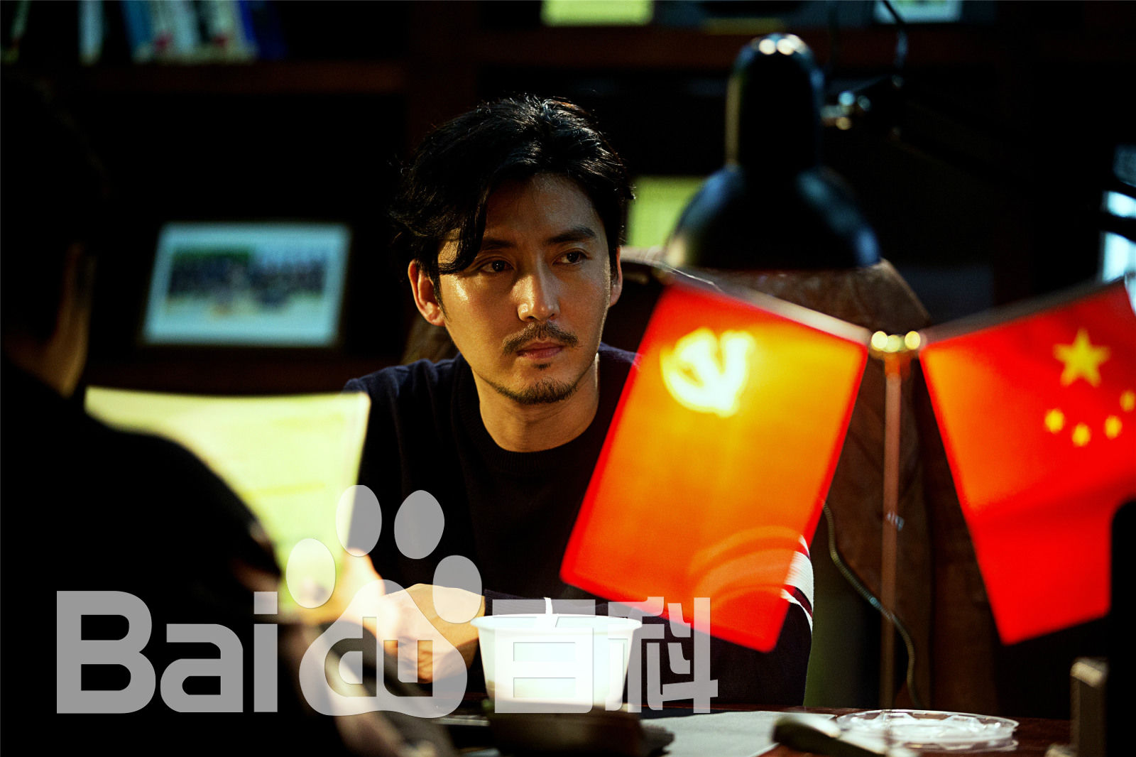 王泷正《白夜追凶》剧照