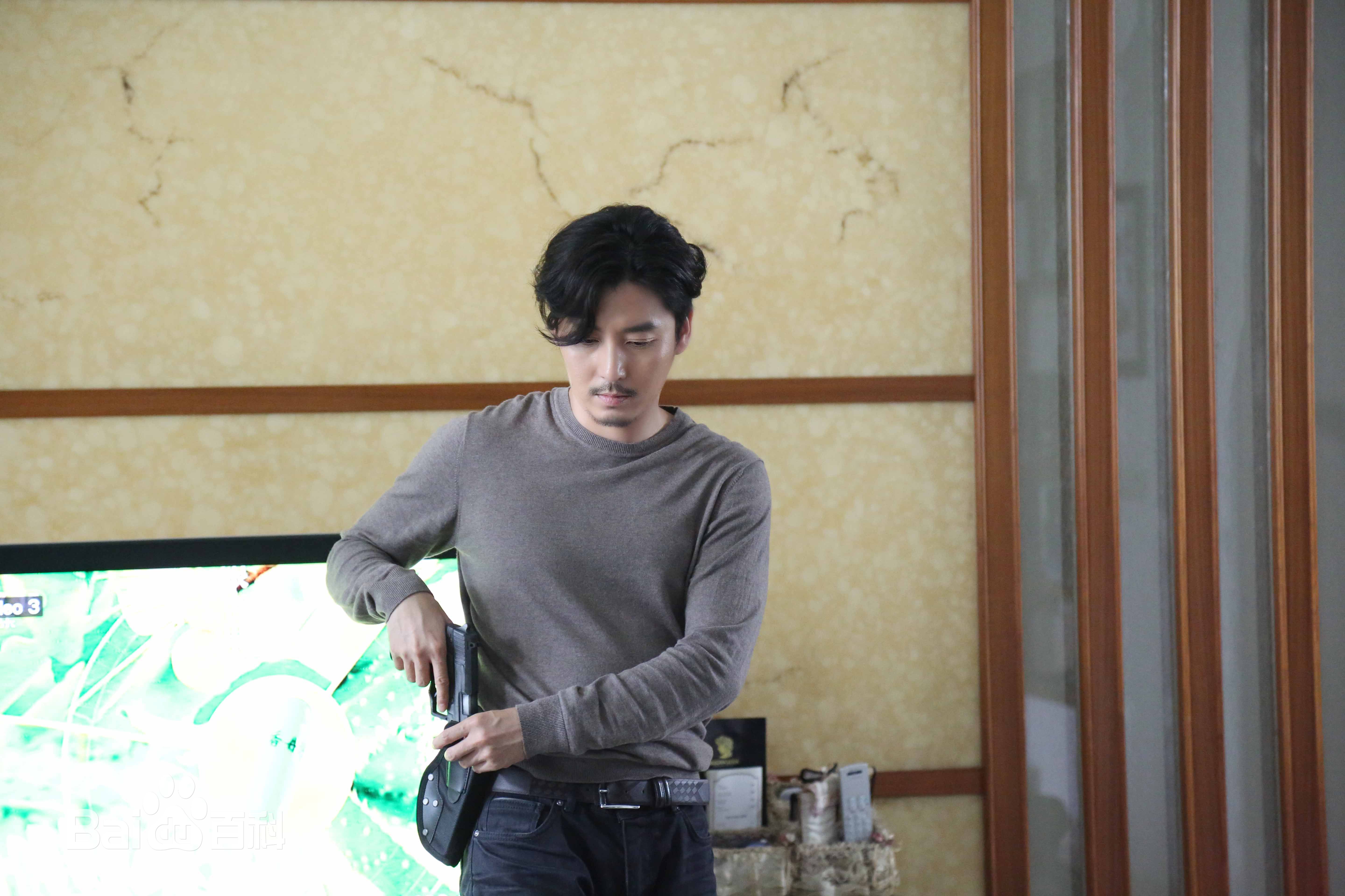 王泷正《白夜追凶》剧照