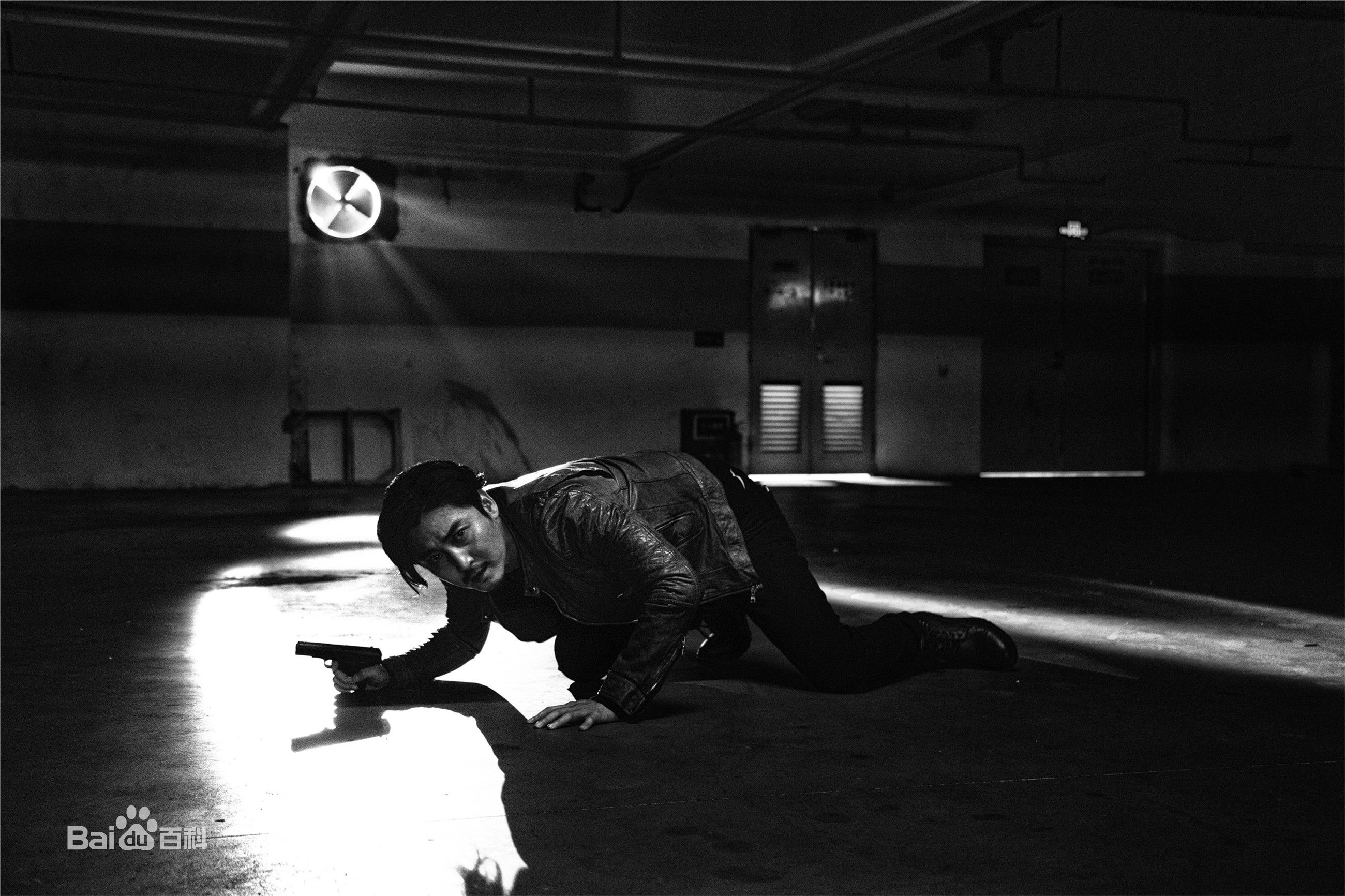 王泷正《白夜追凶》剧照