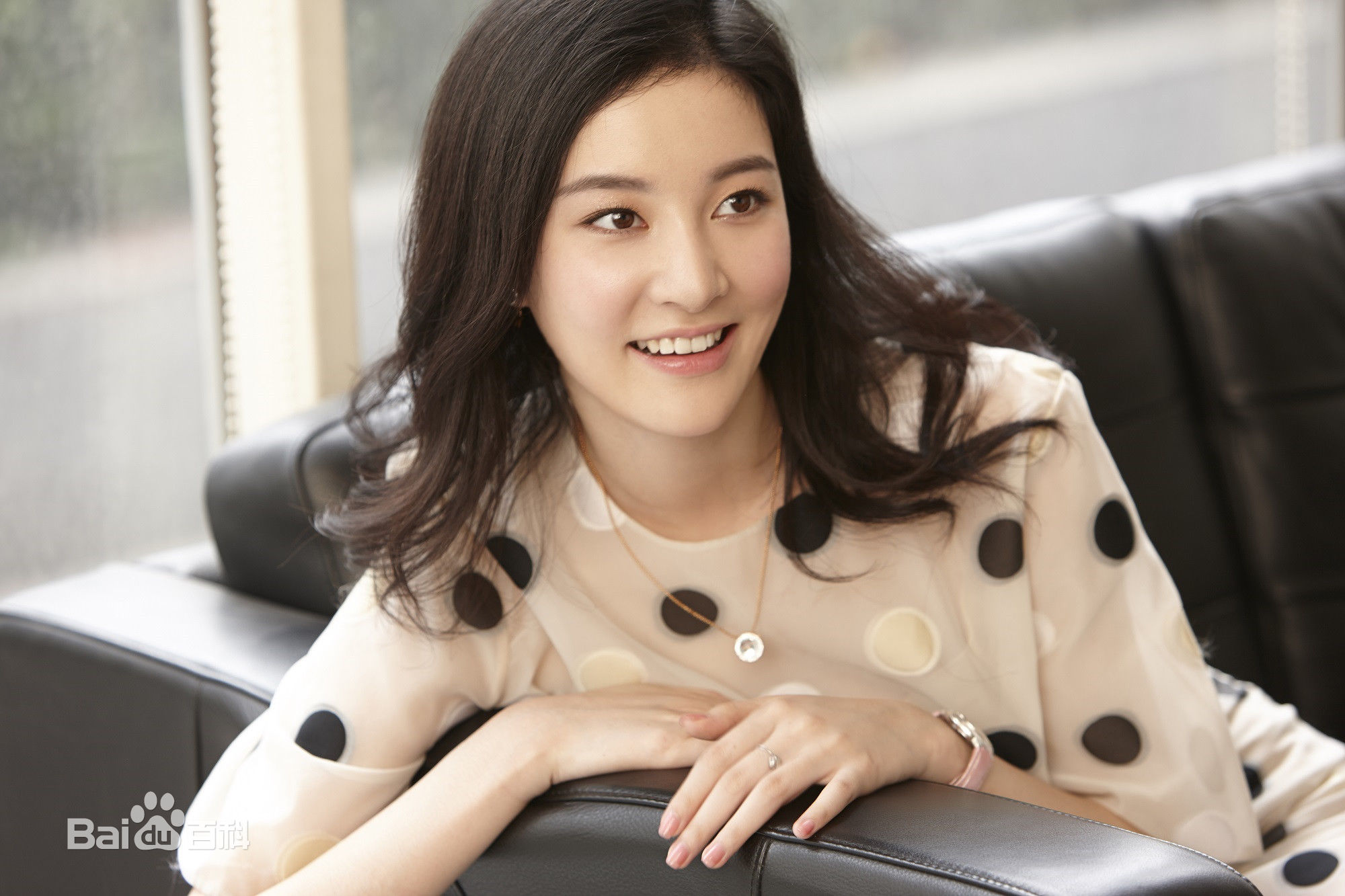 崔心心时尚照性感图片图集