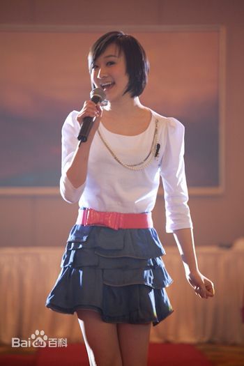 霍泥芳活动前后照片