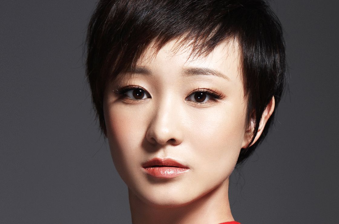 最新霍泥芳性感图片